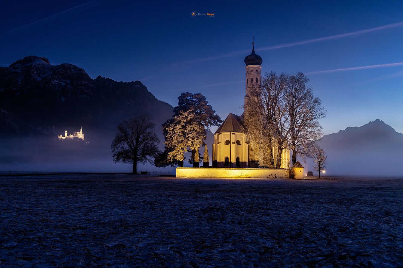 Sankt Coloman, Neuschwanstein, Hohenschwangau im Winterkleid zur blauen Stunde (433_R5_2357)