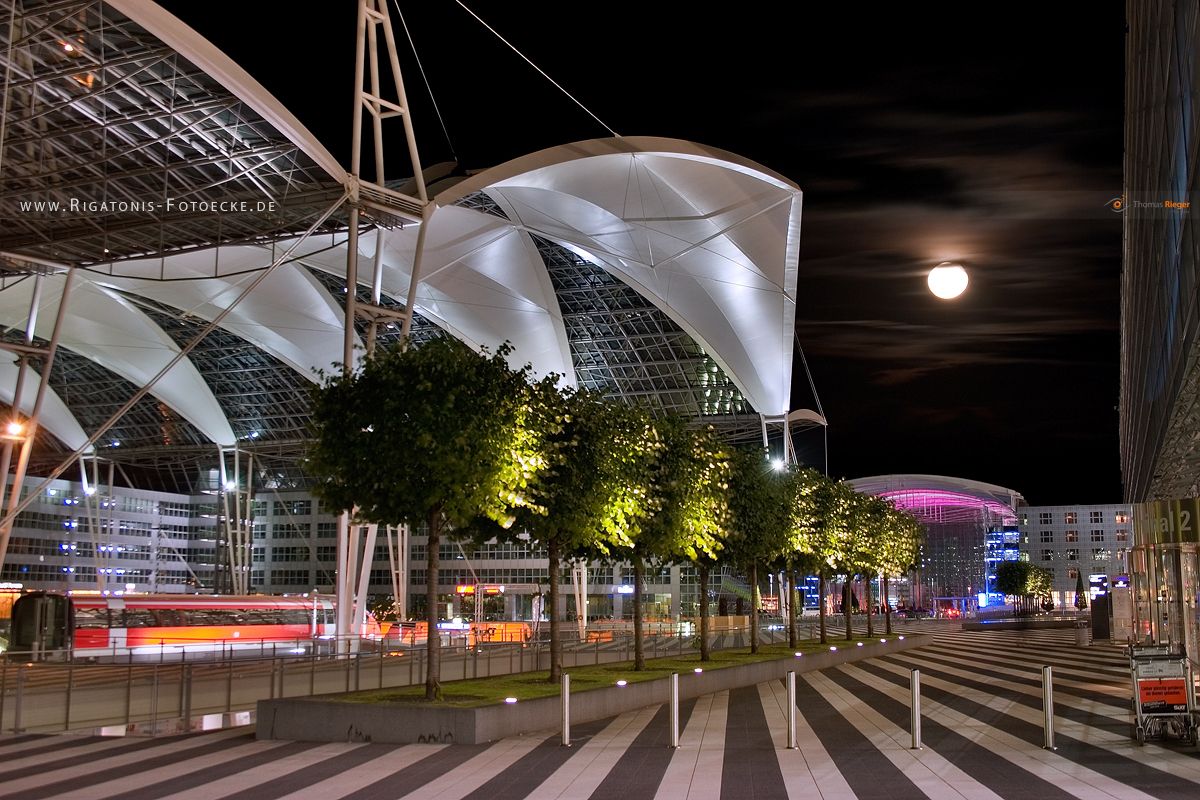 Terminal 2 am Münchener Flughafen (CRW_7234neu2)