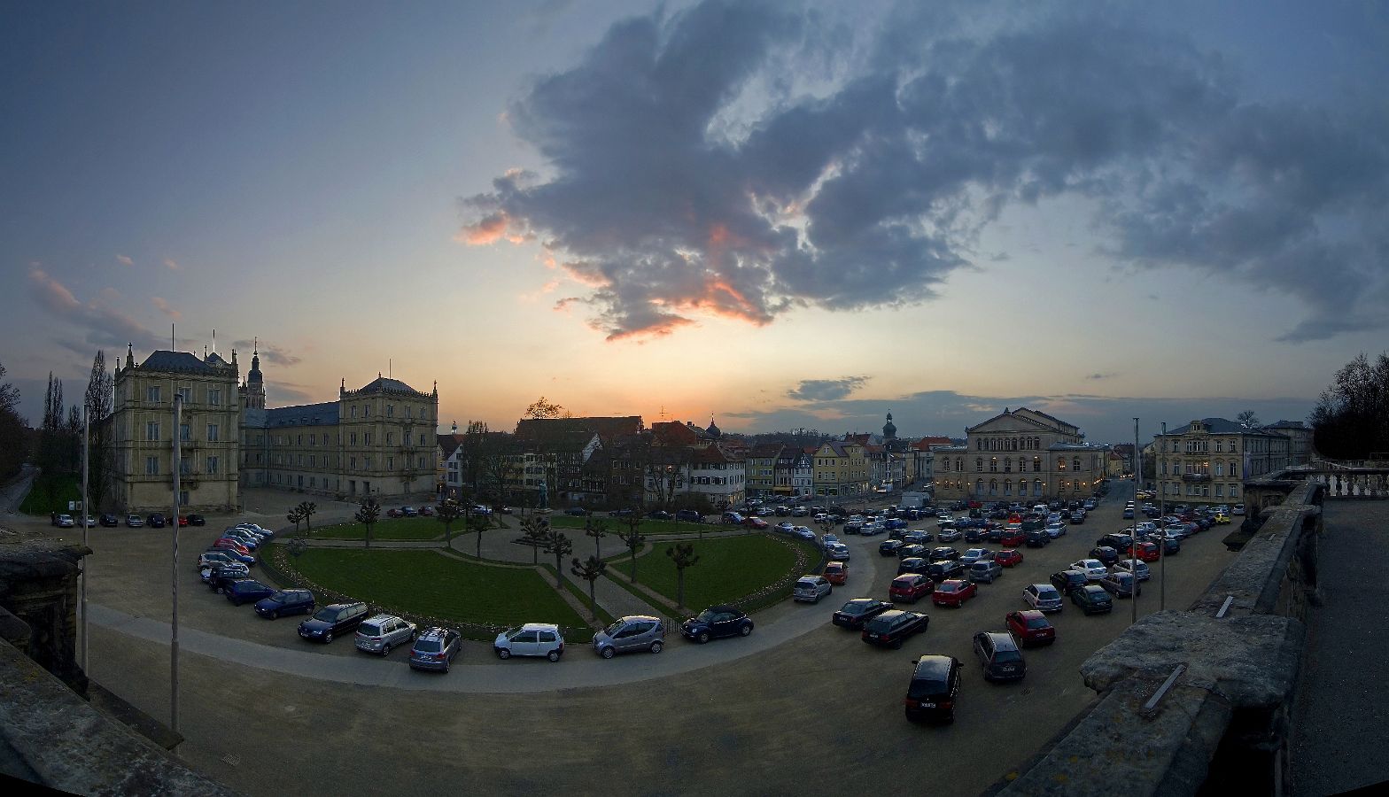 Schlossplatz Ehrenburg 98_Pano2
