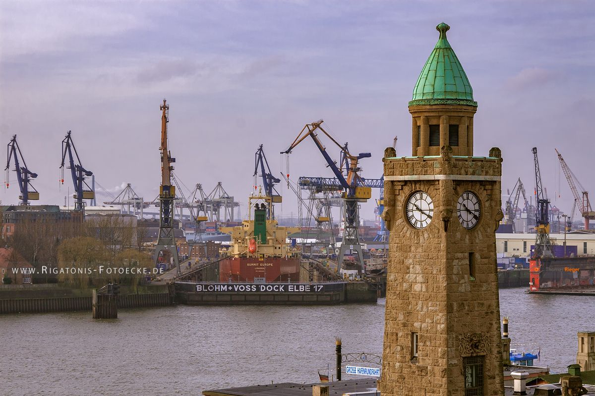 Landungsbrücken Hamburg (13_MG_2077_3)