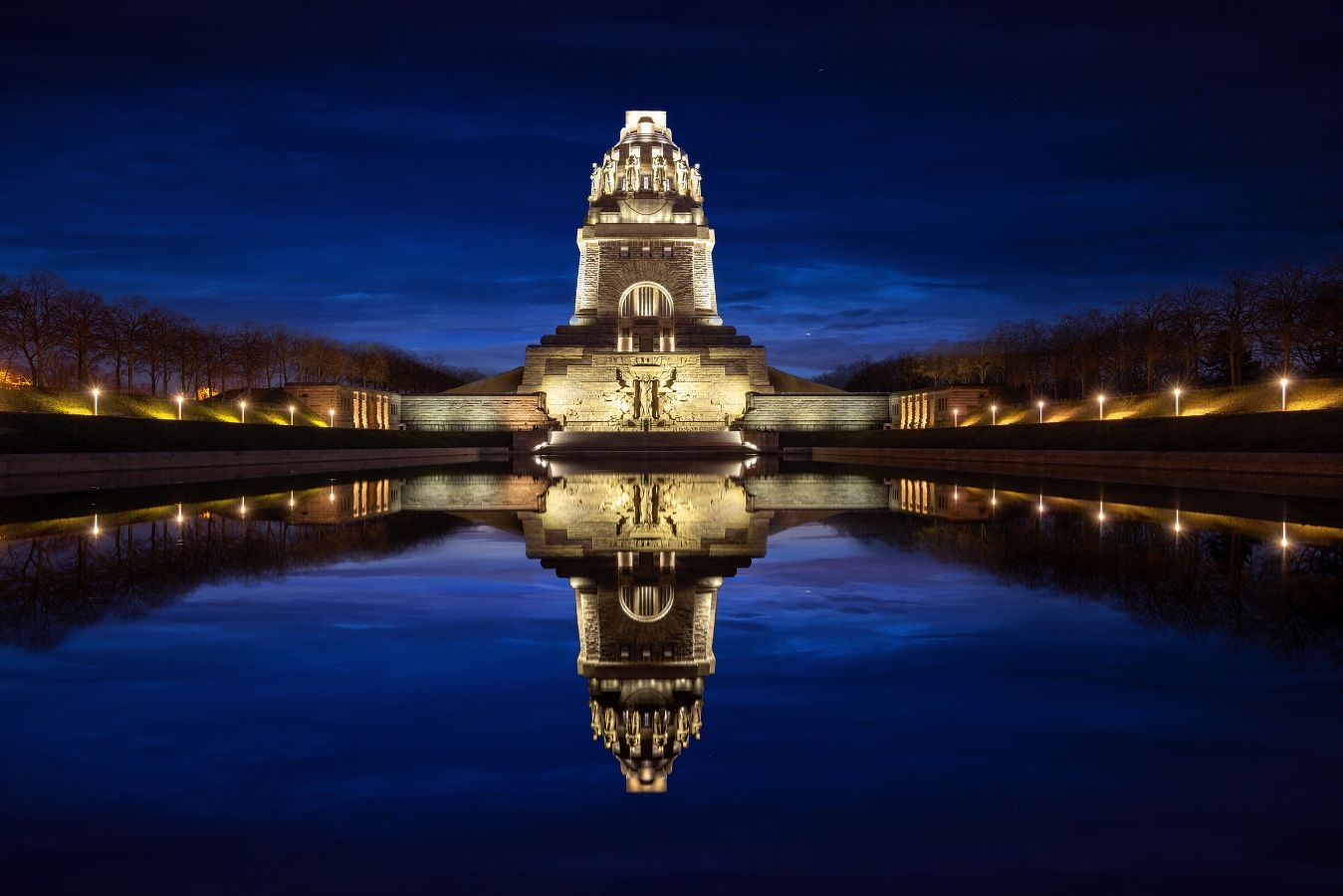 Völkerschlachstdenkmal Leipzig zur blauen Stunde (399_MG_3026-HDR_2)
