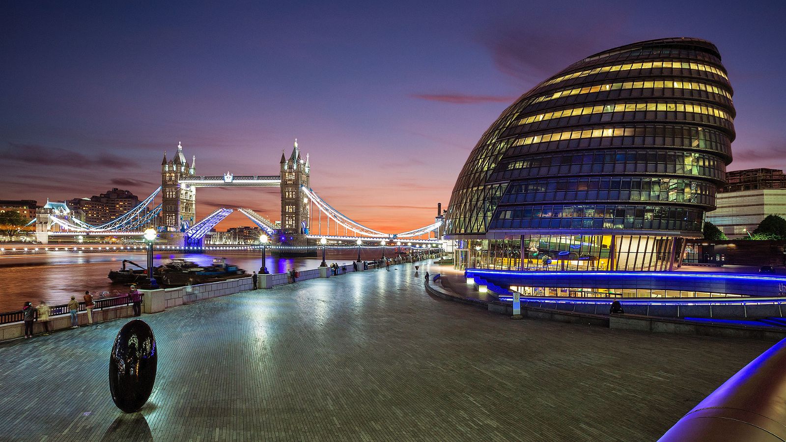 geöffnete Tower Bridge (258_MG_3926_2)
