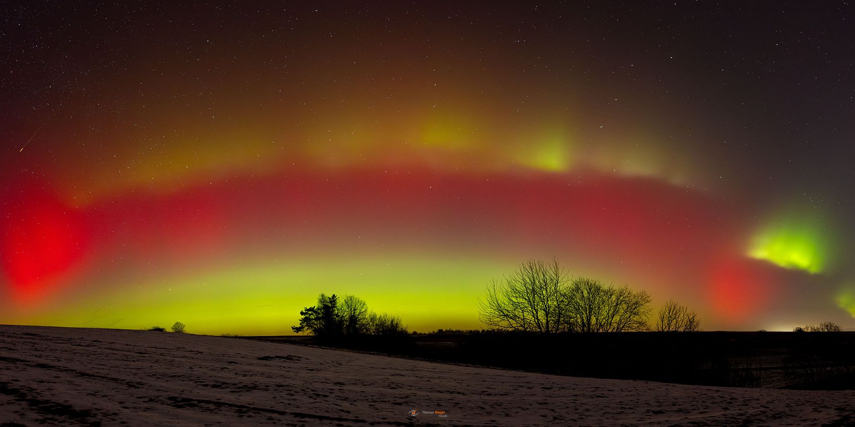 Nordlichter an der Rehtalkapelle bei Regensburg (119_R5_2564-Pano-Bearbeitet)
