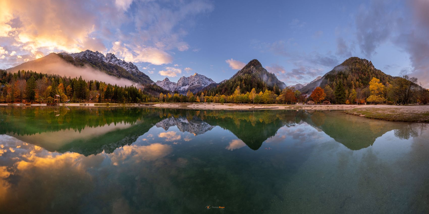 Slowenien, Jezero Jasna, Jasna-See, Kranjska Gora im Herbst