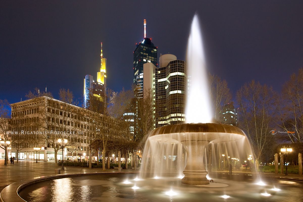 Brunnen Opernplatz Frankfurt (146_MG_0204)
