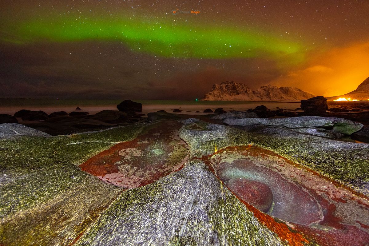 Aurora Borealis, Nordlicher in Norwegen am Utakleiv beach in den Drachenaugen (88_MG_6493_2)