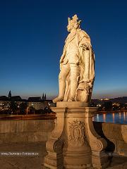 Statue auf der Marienbrücke