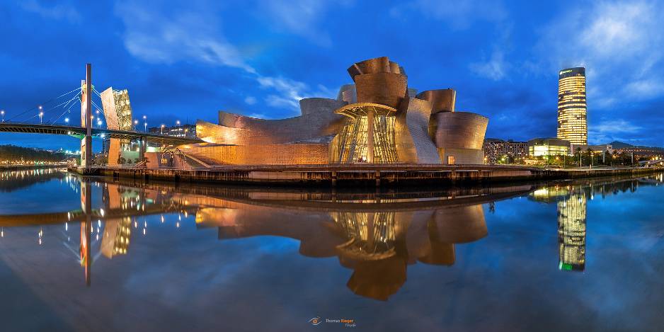 Guggenheim Museum Bilbao (355_MG_4918-Pano)