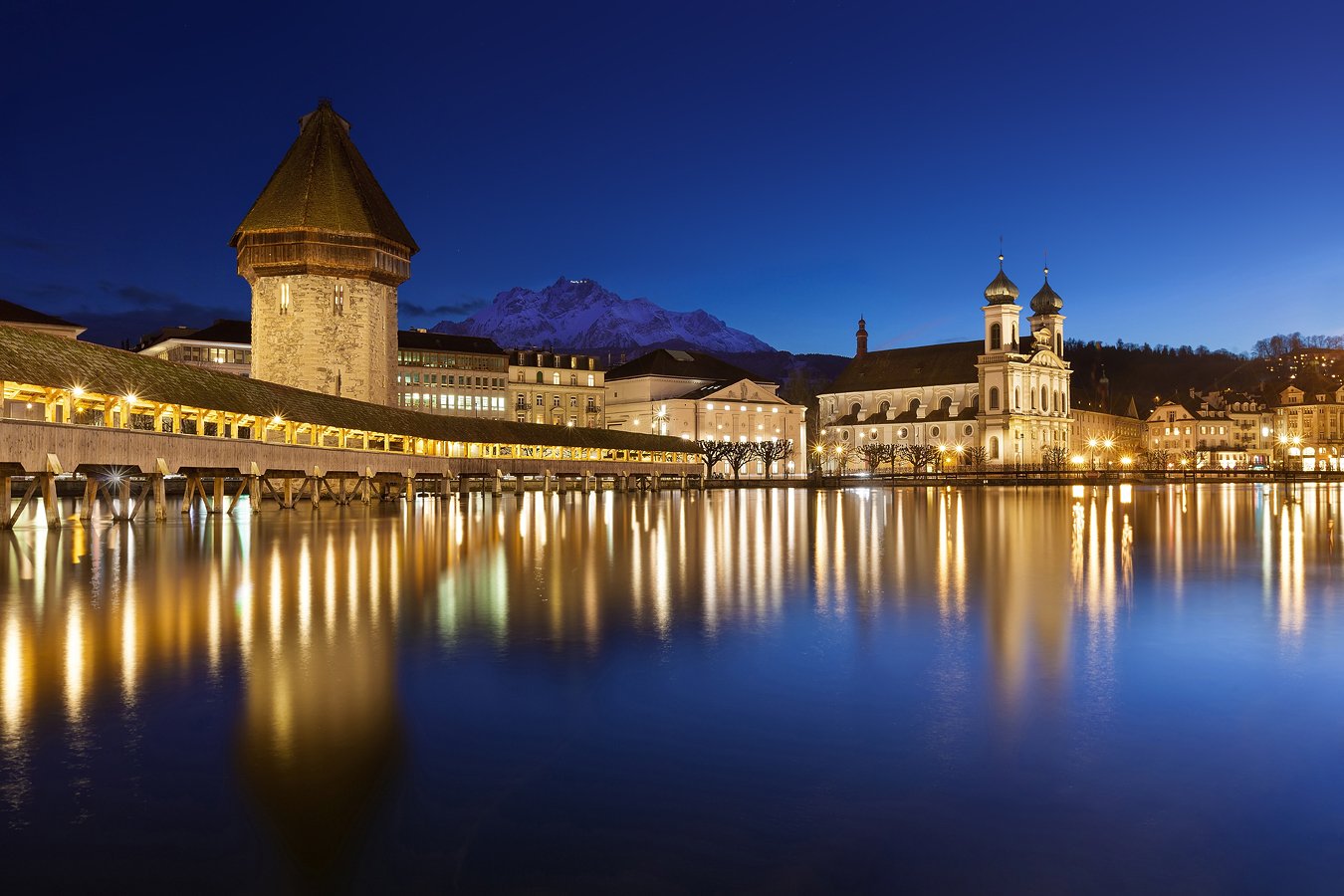Luzern zur blauen Stunde (Schweiz) (333_IMG_7747_3_)
