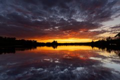 Spnnenuntergang am Sarchinger Weiher in der Oberpfalz