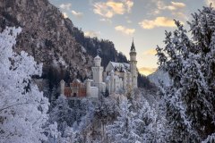 Wanderung an der Tegelbergbahn mit Blick zum Schloss Neuschwanstein